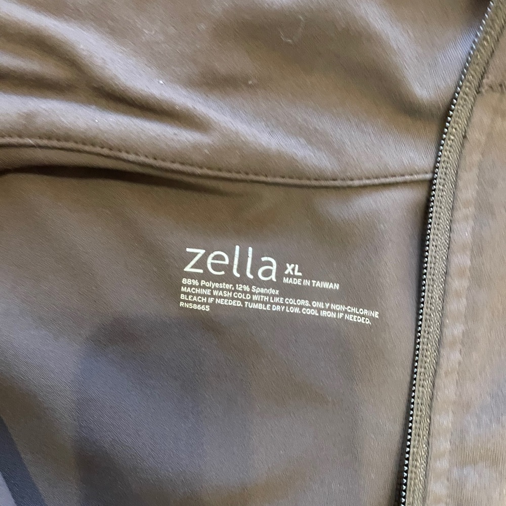 Workout jacket - Picture 2 of 3